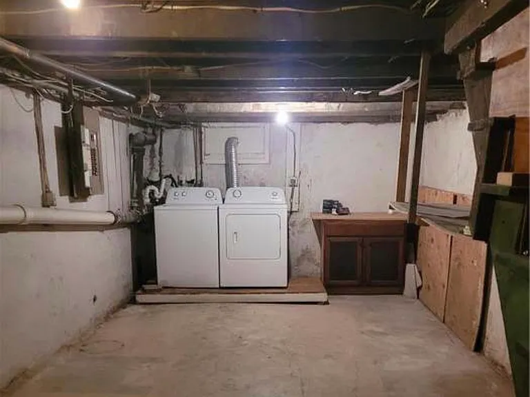 670 Atlantic St — Photo 22
