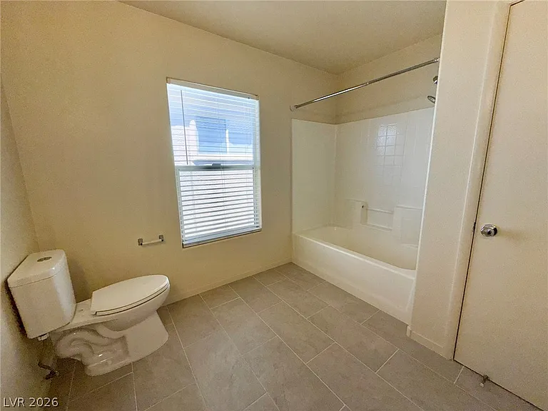 11225 Sandrone Ave — Photo 30