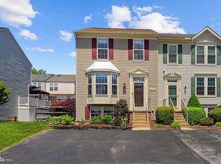 12 E Christina Pl, Newark, DE 19702
