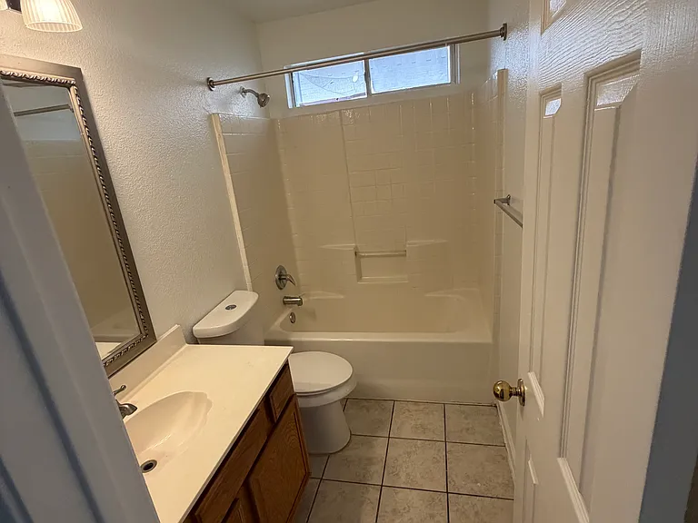 12933 Honey Locust Cir — Photo 10