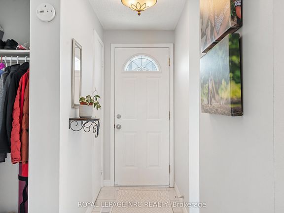 4th image of 6767 Thorold Stone Rd #6