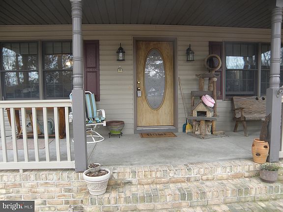 4th image of 15 Woodland Dr