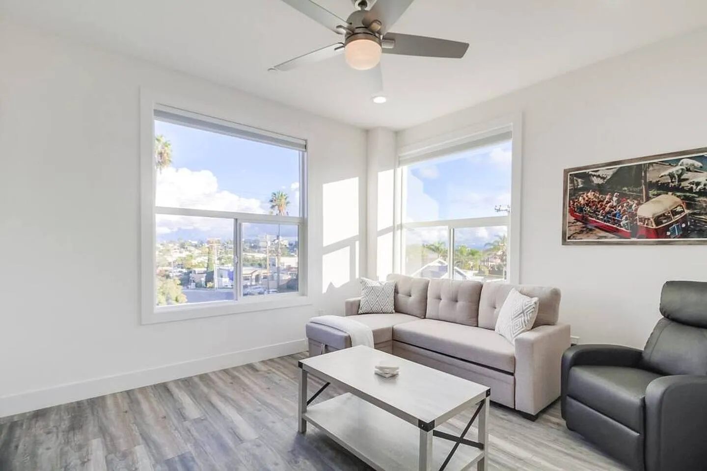 2 bed, 2.5 bath, 1400 sqft, $5,000 — Photo 1