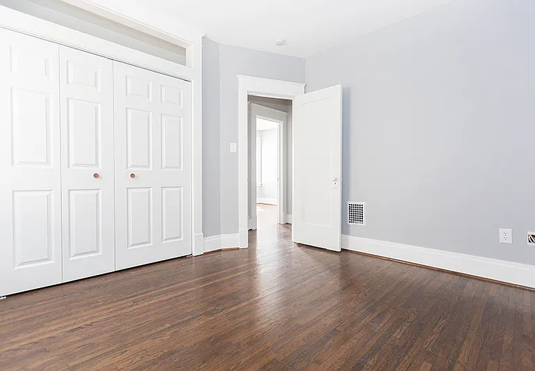 29 N Park Ave #2 — Photo 7