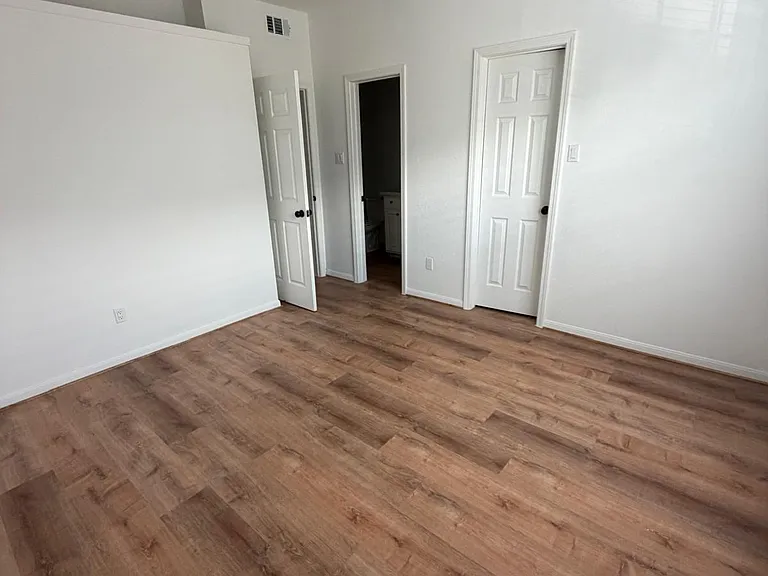 2323 Fairwind Rd #105 — Photo 27