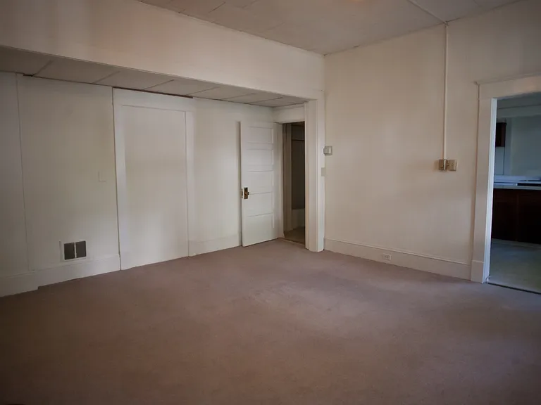 212-1B McCauley St — Photo 3