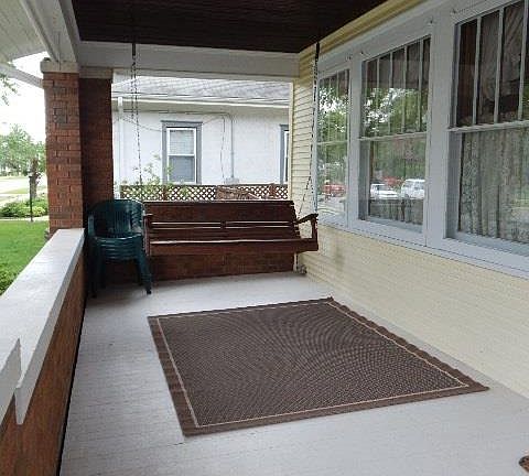 2nd image of 217 N 4th Ave