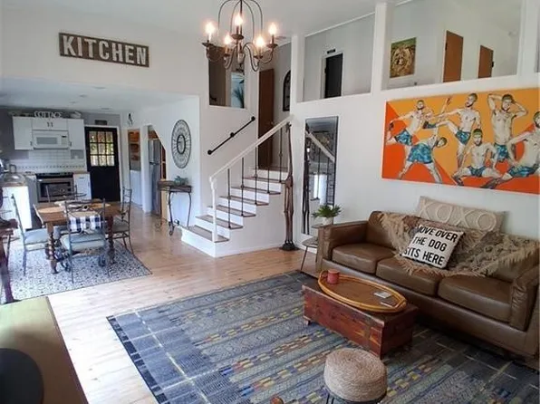 1837 Colleen Dr, Canyon Lake, TX 78133