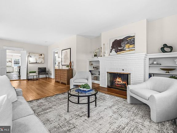5th image of 3032 Stephenson Pl NW