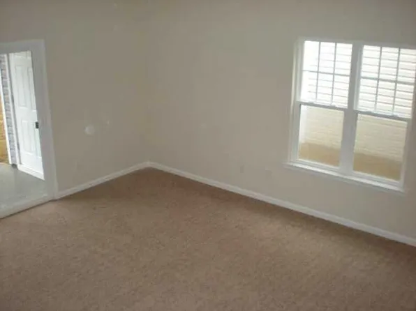 174 Stanley Ct, Lexington, SC 29073