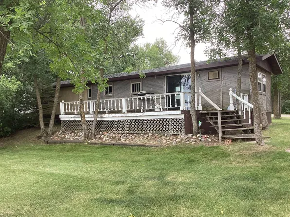 929 Westergard Rd, Bottineau, ND 58318