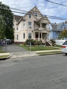 25 May Street, Hartford, CT, 06105