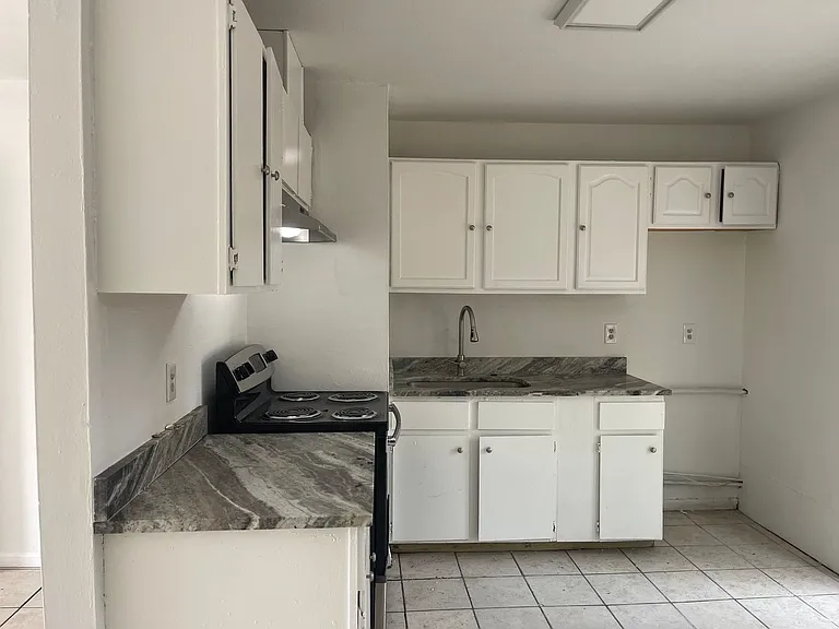 266 White Oak Dr — Photo 4