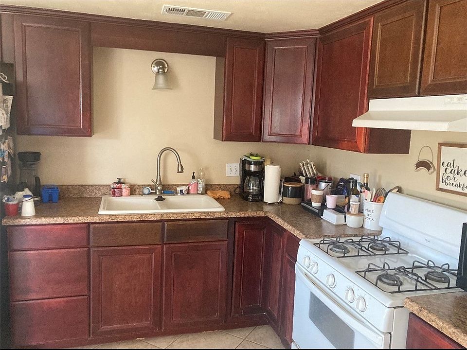 2nd image of 17366 Pinedale Ave
