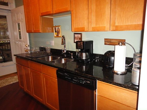 3rd image of 4009 N Leamington Ave #1