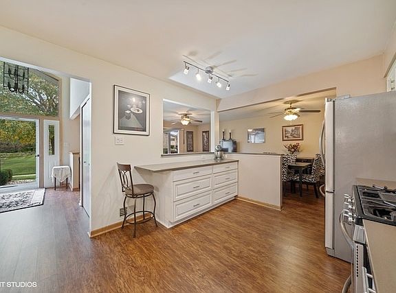 4th image of 18153 Lynn Dr
