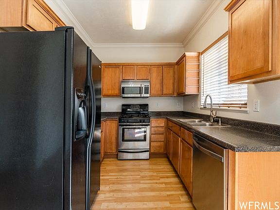 4th image of 8769 S Brown Park Dr