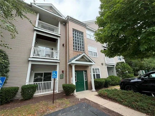 120 Mill St APT 202, Woonsocket, RI 02895