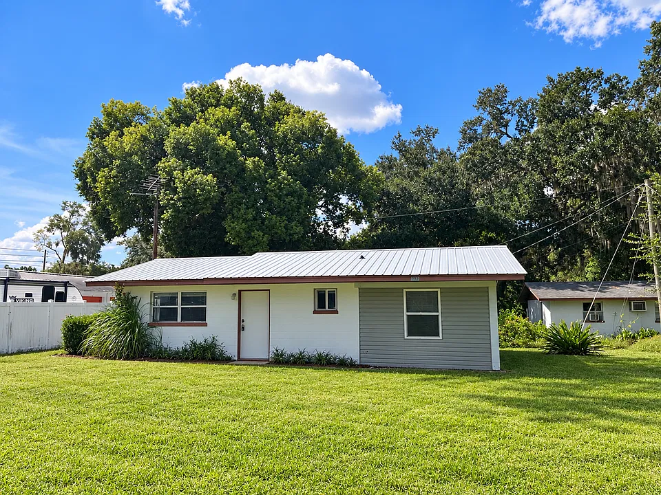 5027 Studio Dr