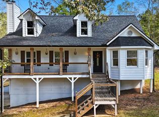 92 W Creekview Dr, Jasper, GA 30143