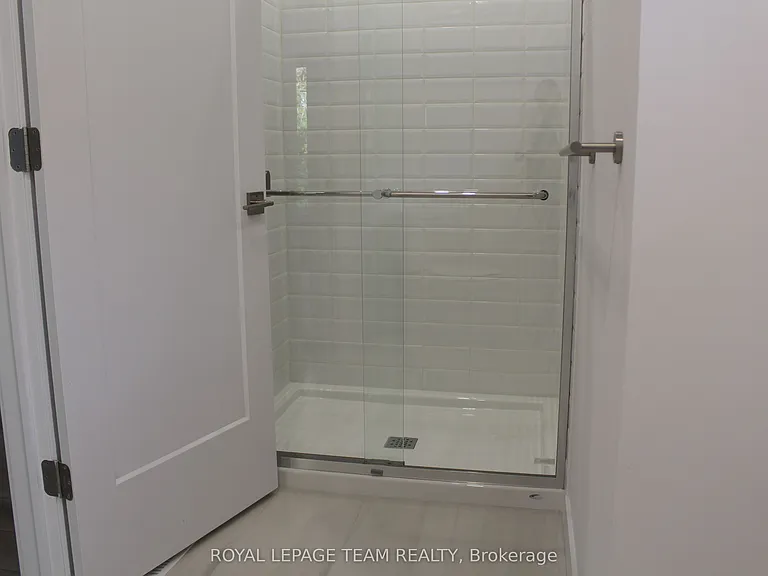 155 Longpre St E #A — Photo 20