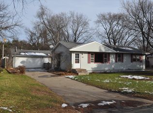 2061 Opal Dr, Eagan, MN 55122