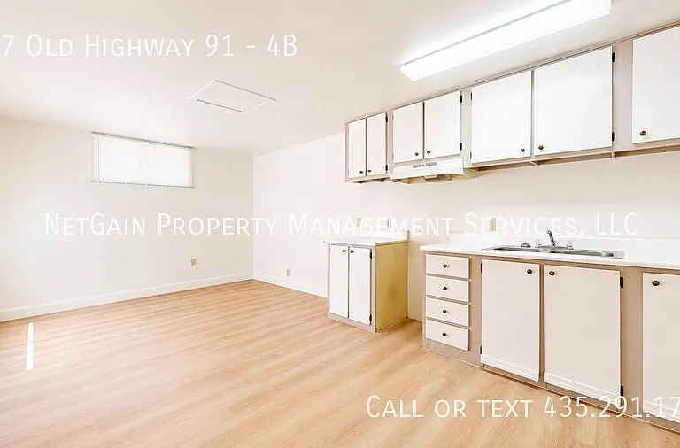 277 W Old Highway 91 #4B — Photo 8