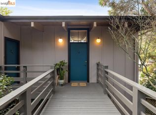 6001 Snake Rd, Oakland, CA 94611