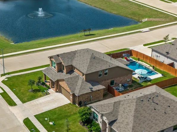 1310 Dublin Dr, Cleburne, TX 76033