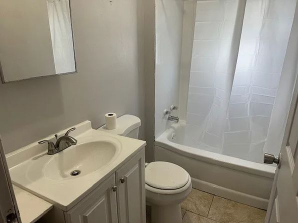 11 Mason Ave #2