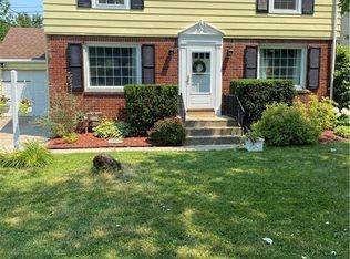 73 Highview Rd, Cheektowaga, NY 14215