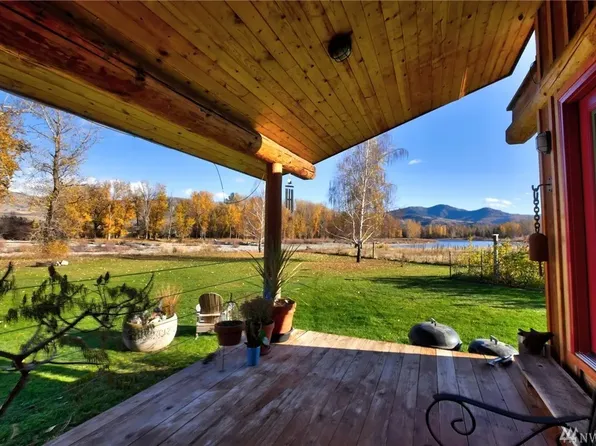 6 Beaver Pond Rd, Twisp, WA 98856