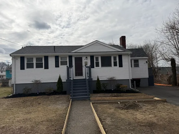 11 Carter St, Brockton, MA 02302