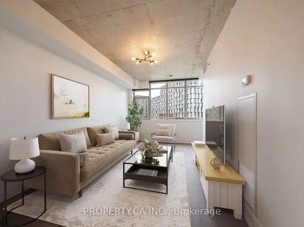 90 Trinity St #506, Toronto, ON M5A 0E4