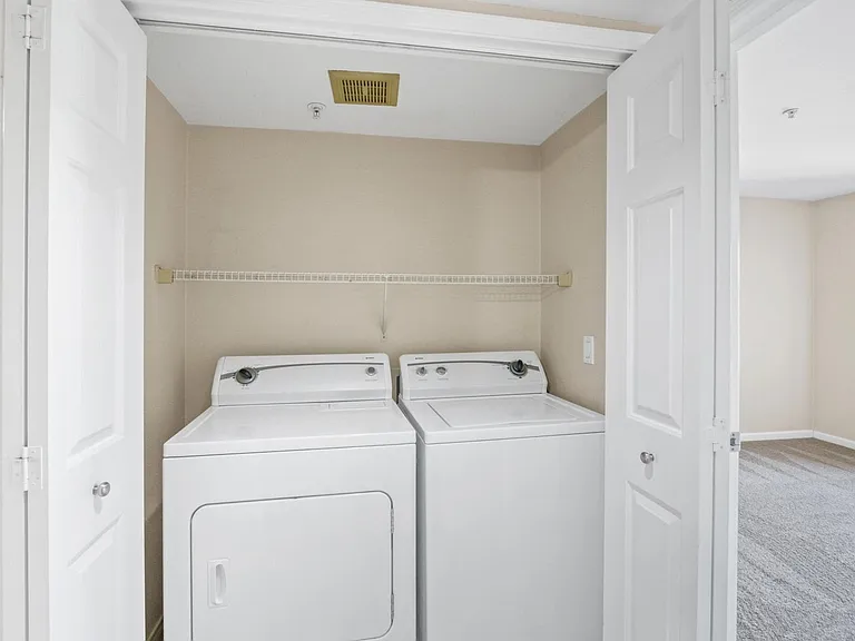 1020 La Terraza Cir #306 — Photo 23