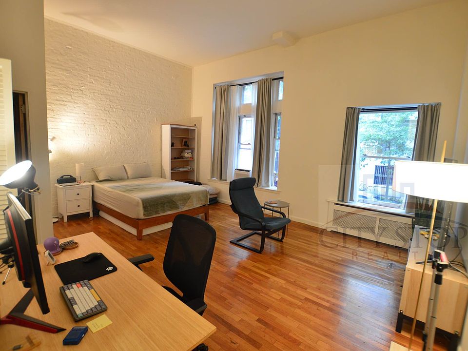 1st image of 107 W 69th St APT 1