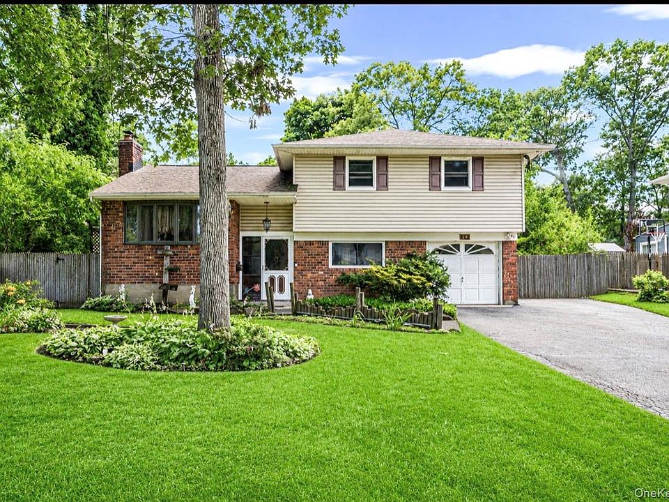 1st image of 26 Harvard Lane