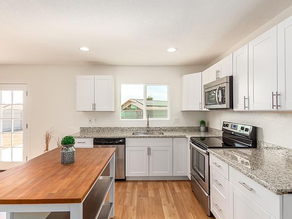 5th image of 9918 N 87th Ave