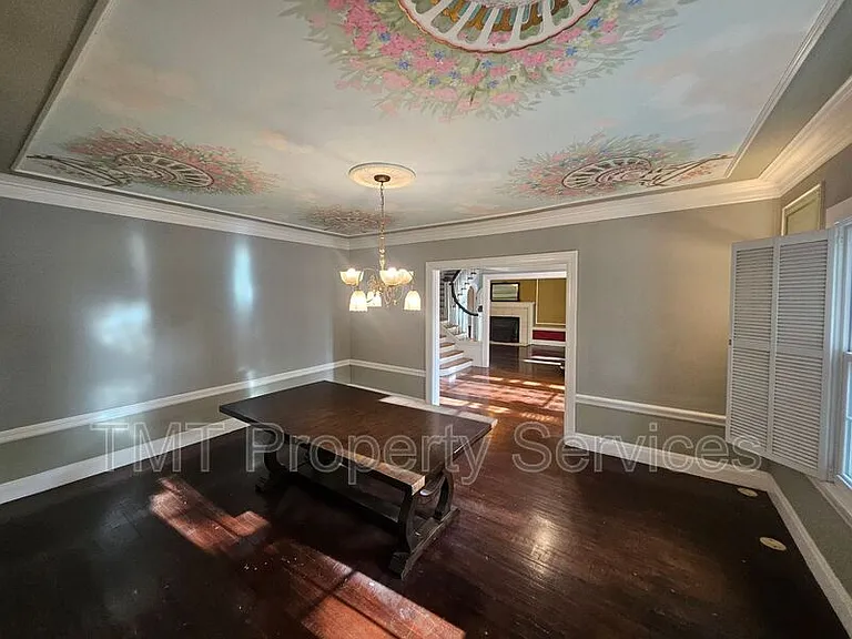 1214 N Pershing Ave — Photo 51
