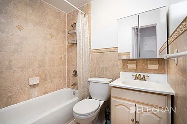 Rented by (Legacy) Elegran