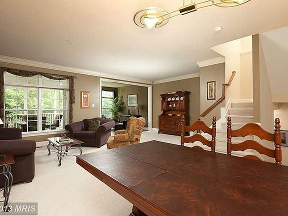 2nd image of 4840 Waltonshire Cir