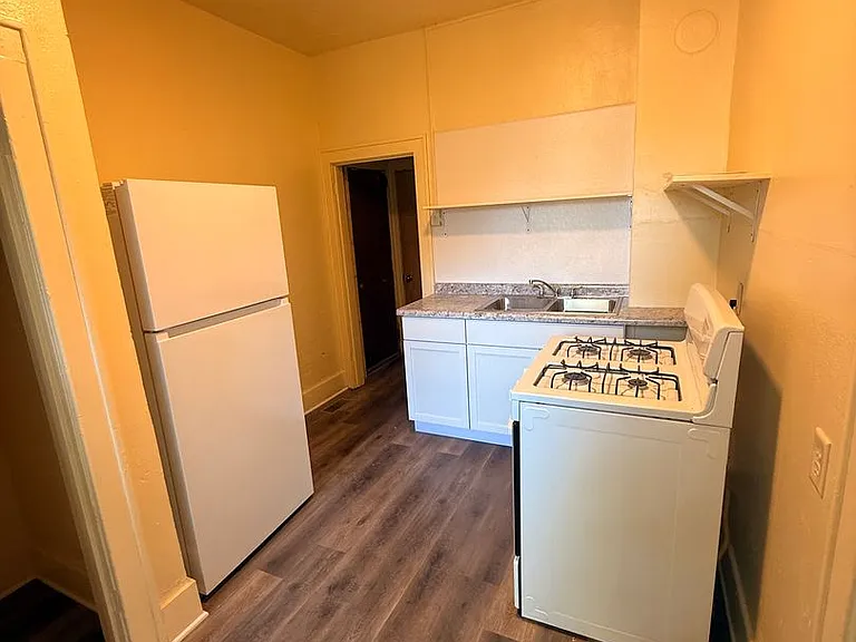 1815 Virginia St — Photo 2
