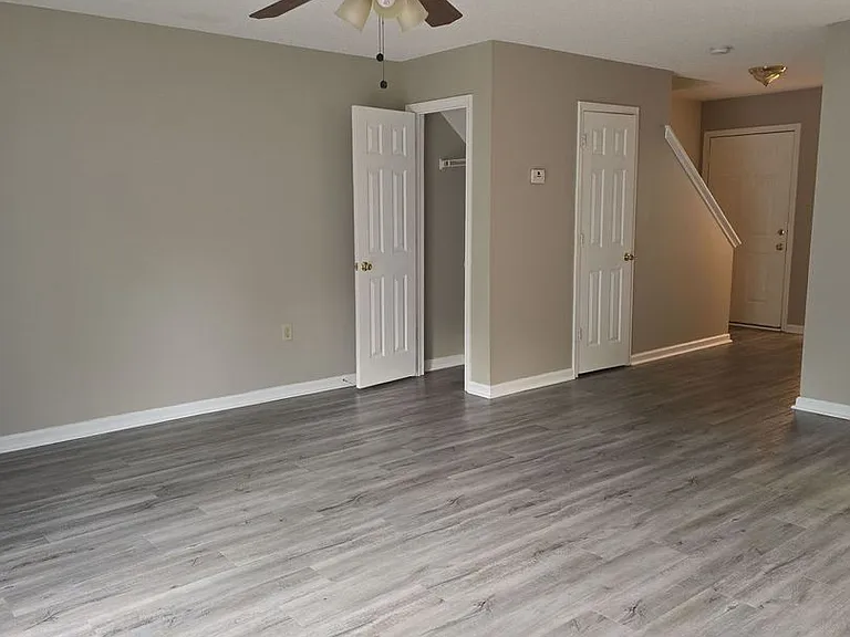 9804A Whitfield Avenue Ext — Photo 5