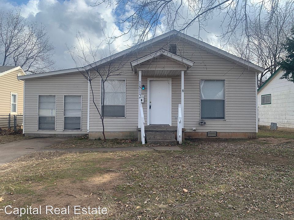 1st image of 1812 Elm Dr