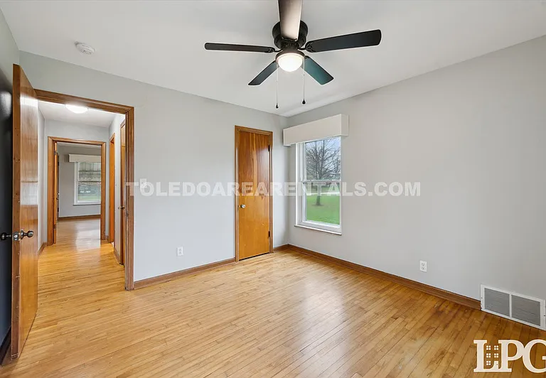 391 Perry Dr — Photo 14
