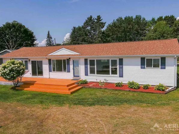3055 W Lakeside Dr, West Branch, MI 48661