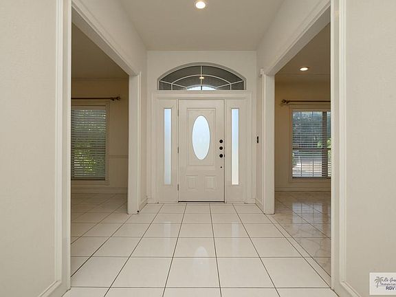 2nd image of 212 E Xenops Ave
