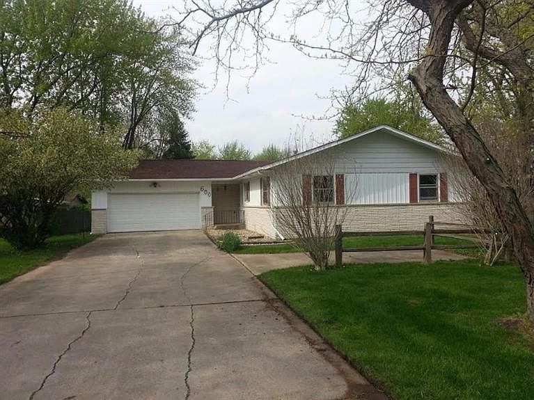 1st image of 600 Sherwood Dr