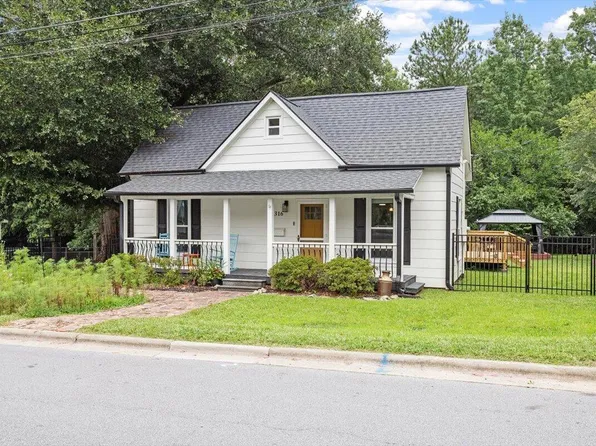 316 S Moore St, Clayton, NC 27520