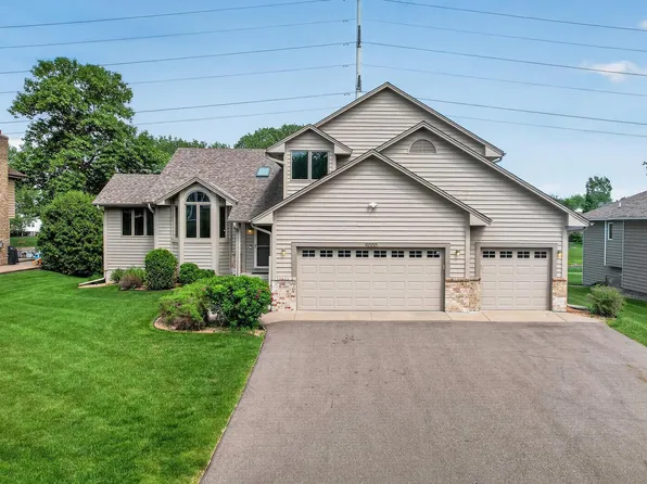 9000 Ashley Ter N, Brooklyn Park, MN 55443